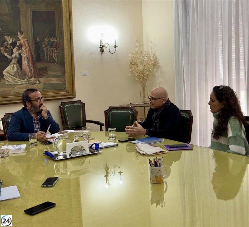 Presidente de la Diputación de Cáceres se compromete a fomentar la solidaridad e inclusión en la provincia.