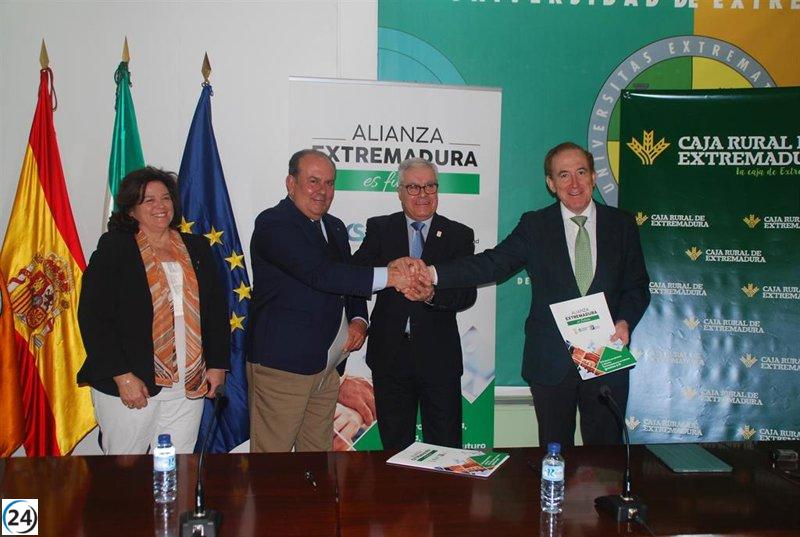 La UEx renueva convenio con Caja Rural de Extremadura para prácticas de estudiantes.