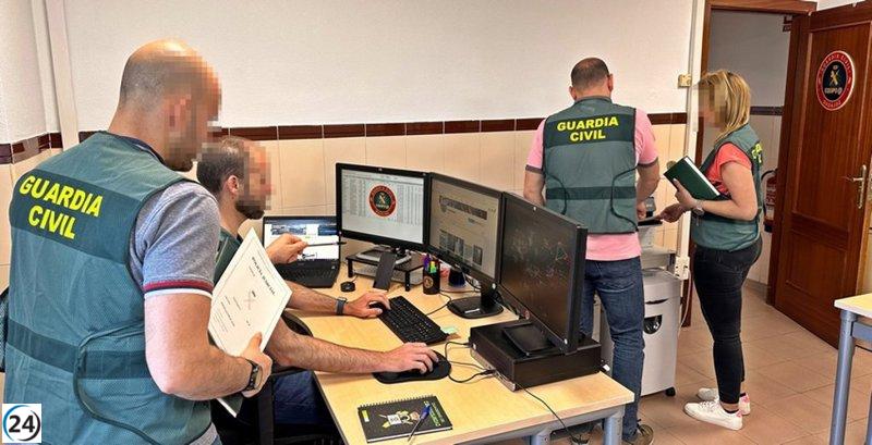 Cuatro detenidos por estafas online en varias provincias españolas.
