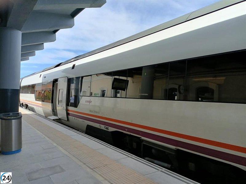 Renfe asegura el trayecto de los viajeros en la línea extremeña con un plan de contingencia.