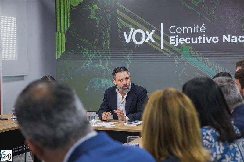 Vox se aleja del PP en Extremadura y se posiciona en la oposición