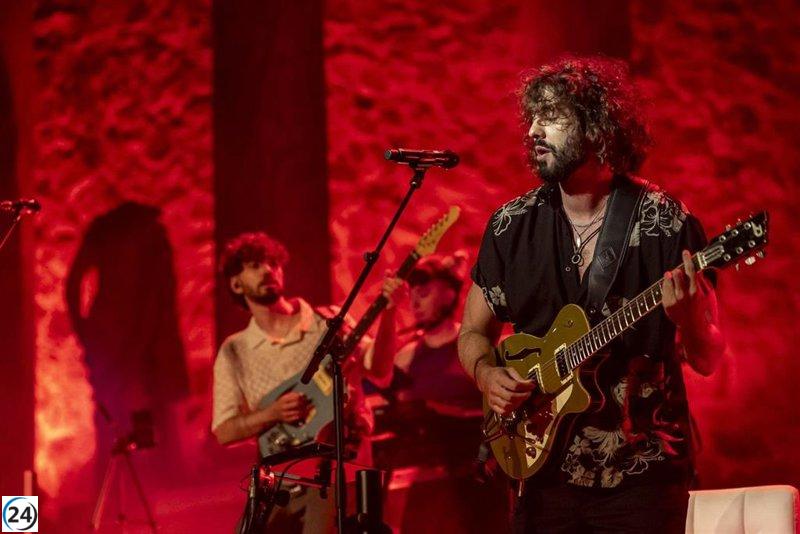 Mikel Izal elogia el Teatro Romano de Mérida y es premiado con la estatuilla Stone M