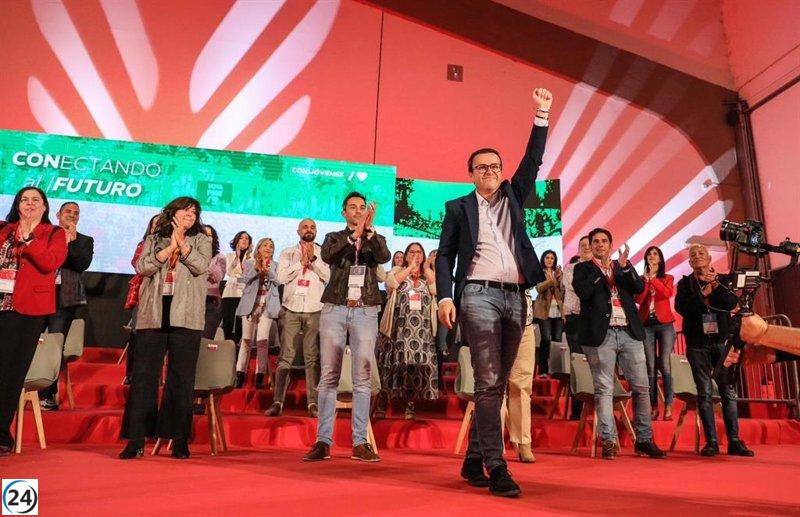 Miguel Ángel Gallardo lidera delegación extremeña en Congreso Federal del PSOE en Sevilla.