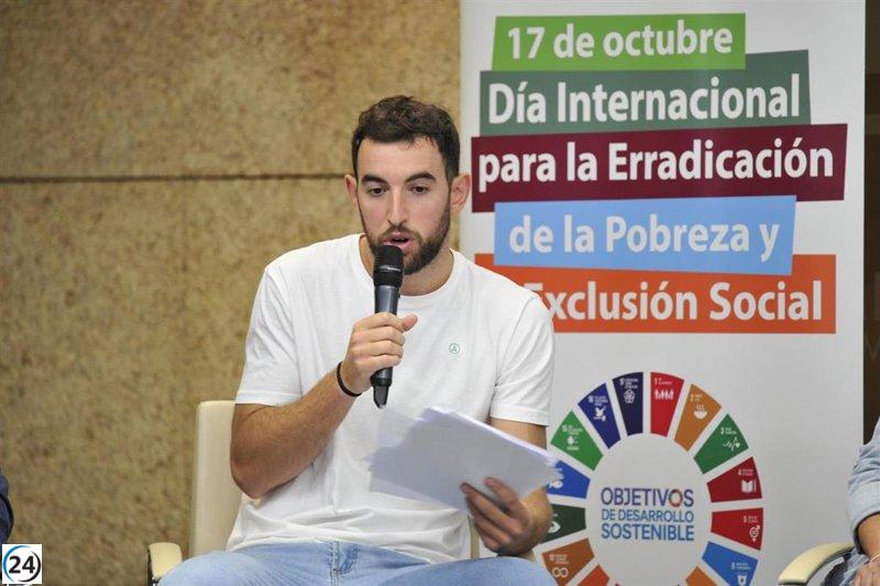 Organizaciones extremeñas exigen más trabajos dignos y menores costos de alquiler en lugar de ayudas paliativas para combatir la pobreza.