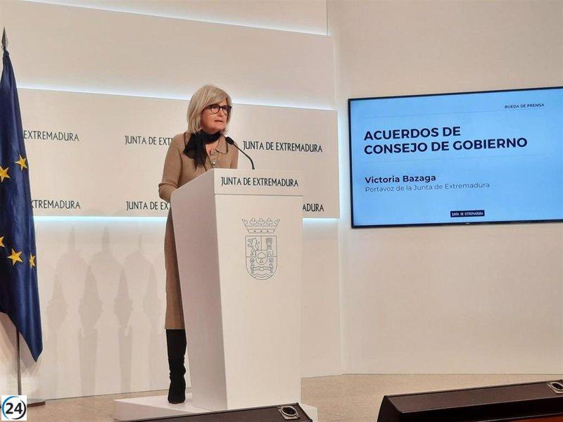 La Junta prevé lograr el cierre de las cuentas extremeñas antes de 2025 gracias a las propuestas de PSOE y Vox.