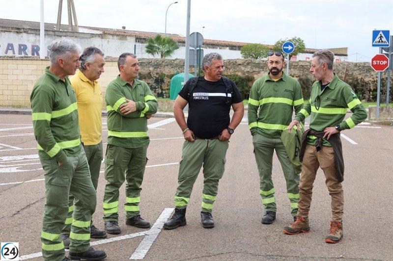 Un contingente de 62 bomberos del Infoex se desplaza a Valencia para reemplazar a sus colegas que asisten tras la DANA.