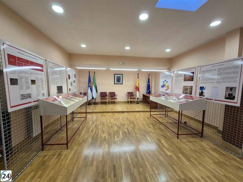 Robledillo de Gata acoge exposición itinerante de documentos históricos.