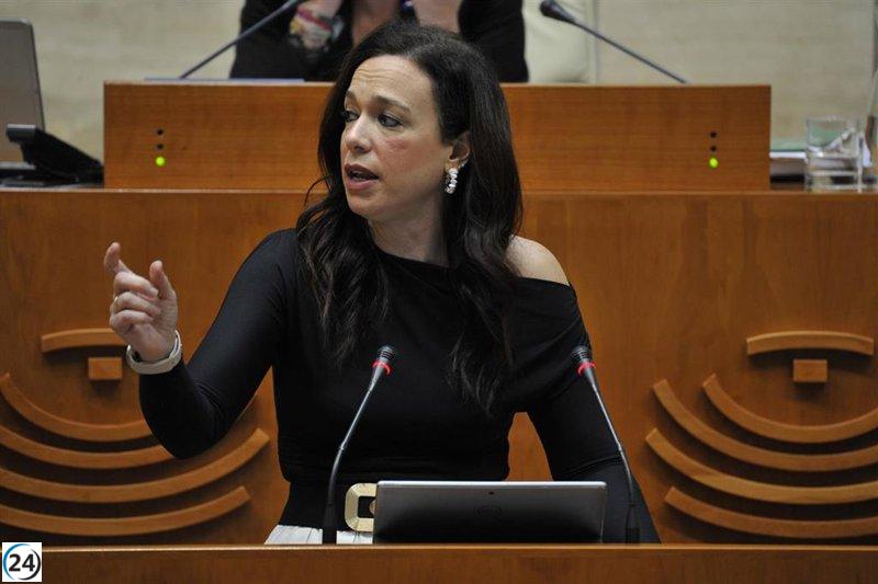 La Junta insta a empresarios y sindicatos a finalizar el convenio colectivo para renovar el contrato de ambulancias.