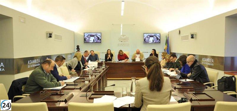 La Asamblea se enfoca en el regadío de Tierra de Barros, los PGEx y la mina de litio de Cáceres en su sesión de este miércoles.