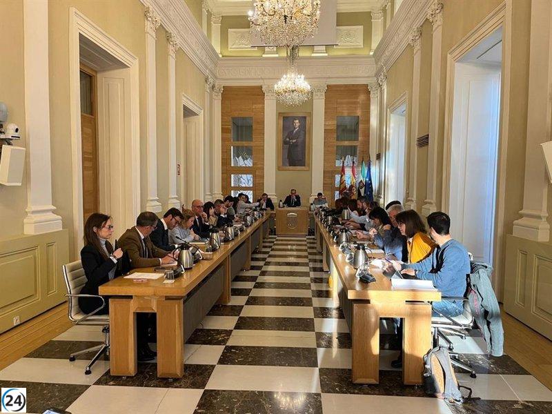 Cáceres insta a la Junta a mantener la Ley de Memoria Democrática y avanzar en su reglamento.