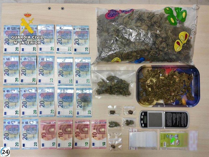 Detienen a joven de 24 años en Ceclavín por narcotráfico.