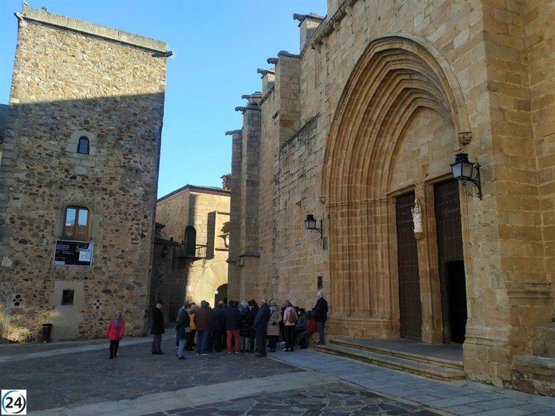 Cáceres alcanza un nuevo hito turístico en 2024 con casi 370,000 visitantes y más de 609,000 noches de estancia.