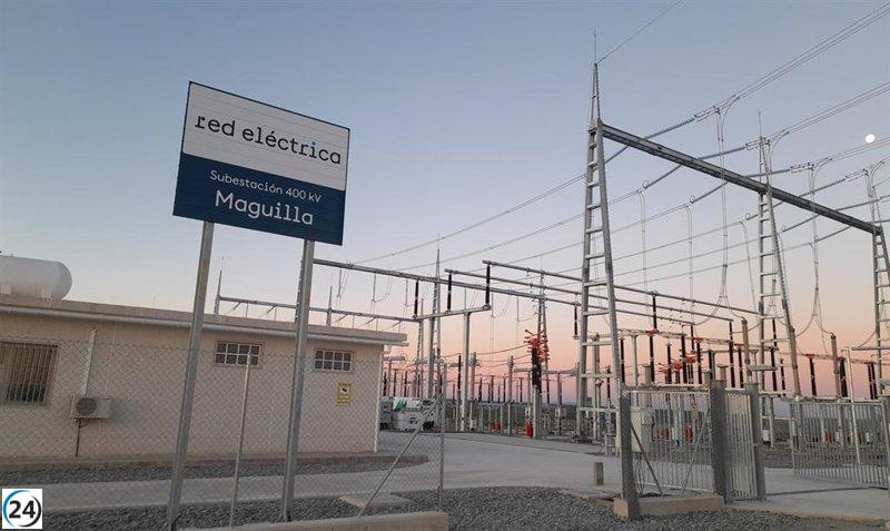 Red Eléctrica finaliza tres nuevas subestaciones de alta tensión en la región.