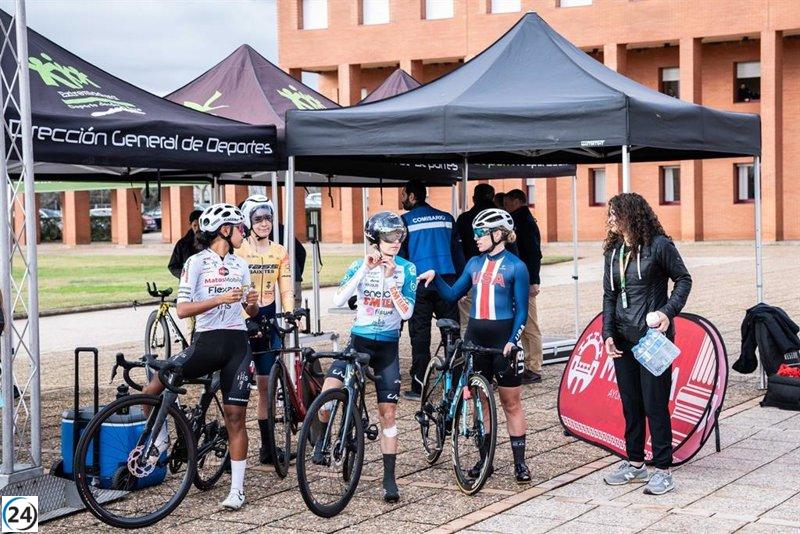 La Vuelta Ciclista Femenina a Extremadura inicia en Mérida con una contrarreloj y el comienzo de la etapa en ruta.