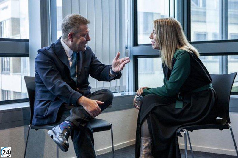 Guardiola y Page se encuentran en Mérida para discutir el AVE Madrid-Lisboa y la colaboración en situaciones de emergencia.