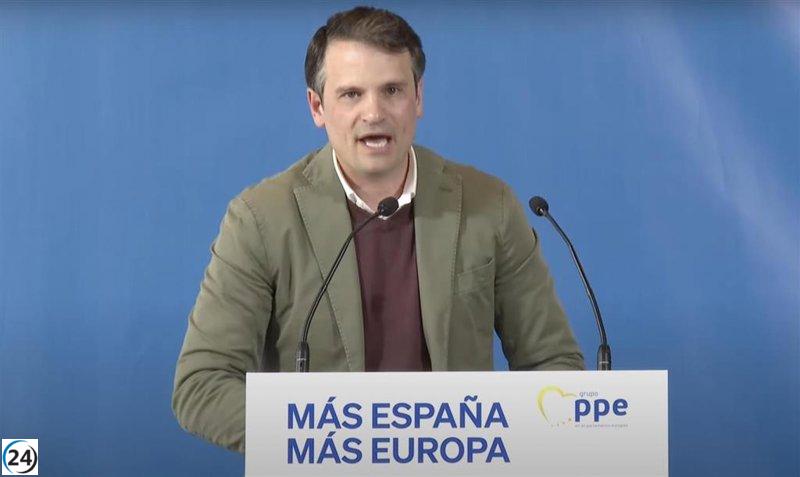 Bautista critica al Gobierno por frenar el progreso en Extremadura y denuncia el acuerdo con Junts como xenófobo.