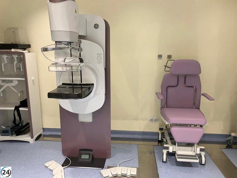 El Hospital Universitario de Cáceres incorpora un mamógrafo digital que acelera el diagnóstico del cáncer.