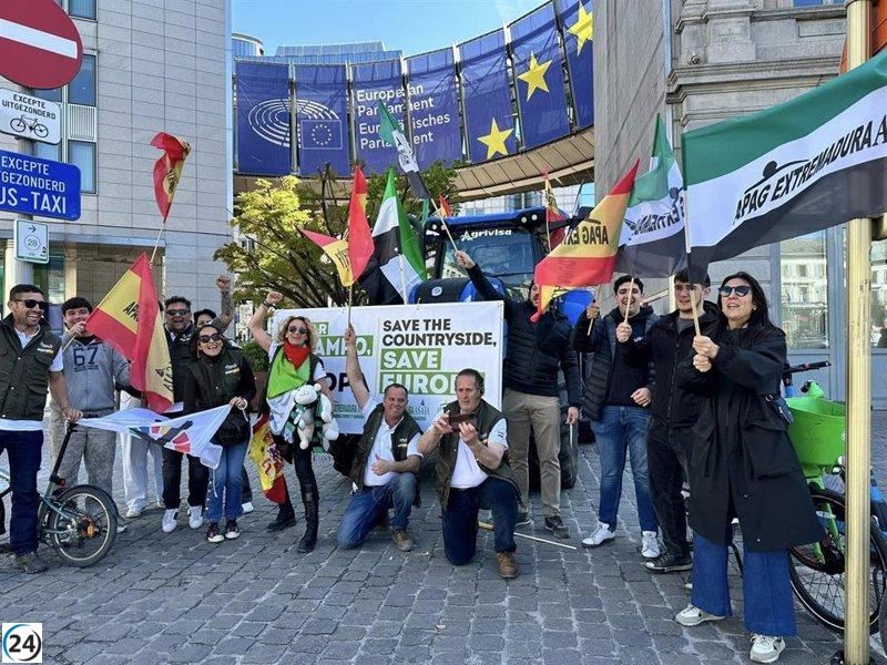 APAG Extremadura Asaja lleva vino y aceite a Bruselas en una protesta para concienciar sobre la agricultura.
