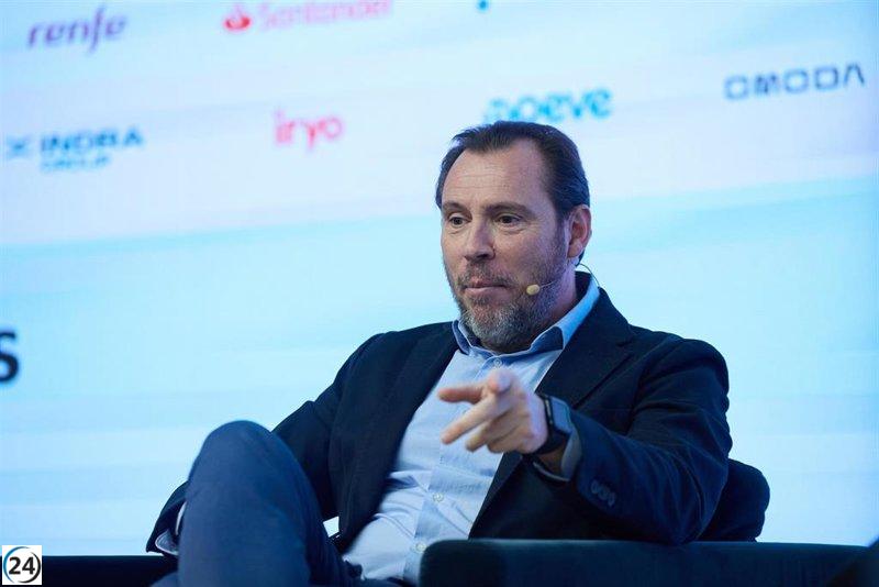 Óscar Puente inspecciona el proyecto de conversión de la N-630 en Mérida para peatones y ciclistas.