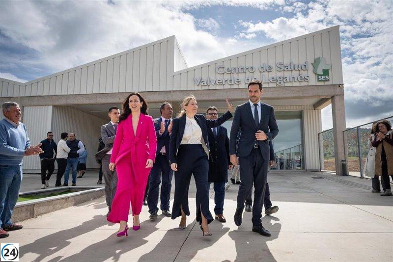 Guardiola lanza el Centro de Salud en Valverde de Leganés, reafirmando su apoyo a la sanidad pública.