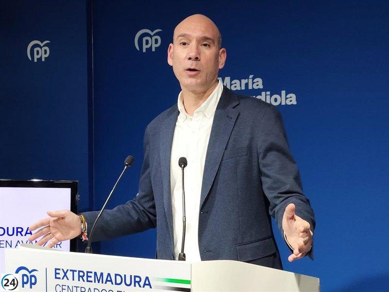El PP acusa al PSOE de instaurar conciertos en Extremadura y fija en 24.000 euros el costo de residencia pública.