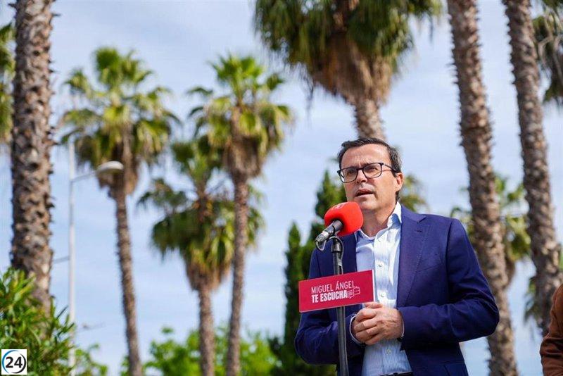 Gallardo reprocha al PP su rechazo anticipado al decreto para afrontar los aranceles, a pesar de proclamarse defensor de España.