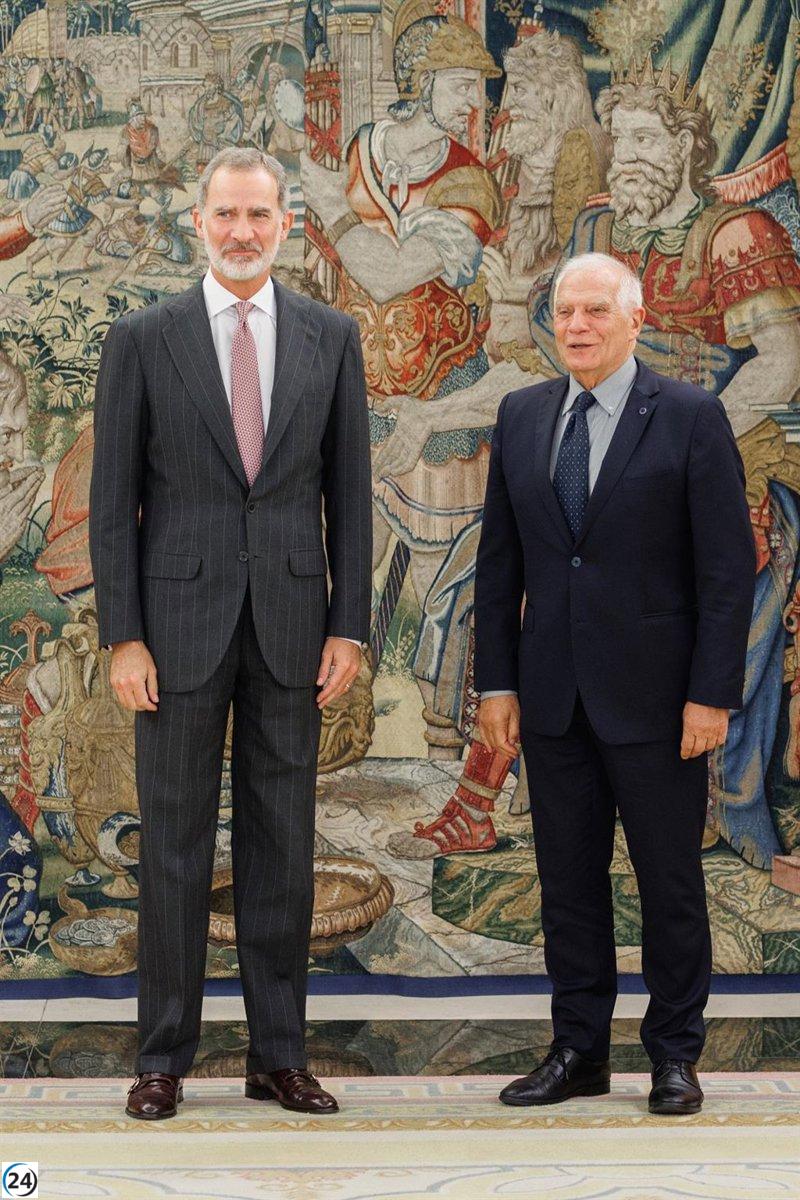 Felipe VI otorga el XVIII Premio Europeo Carlos V a Josep Borrell este viernes en Yuste.