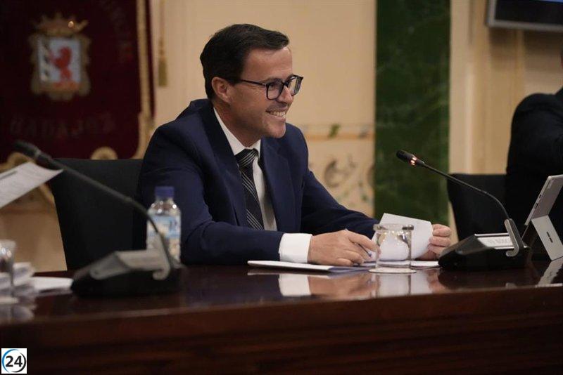 Gallardo dimite de la Diputación de Badajoz, expresando su melancolía y firme lealtad a la región.