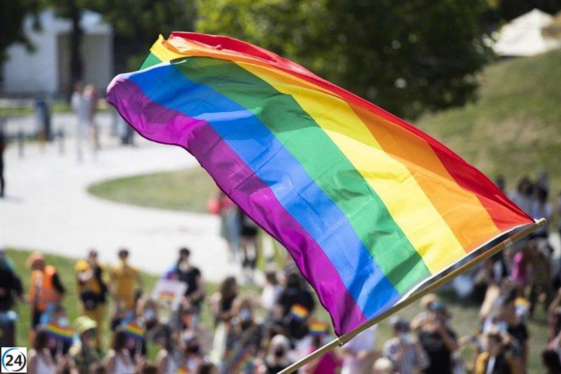 El PSOE extremeño llama a proteger los derechos LGTBI ante el avance de posturas conservadoras.