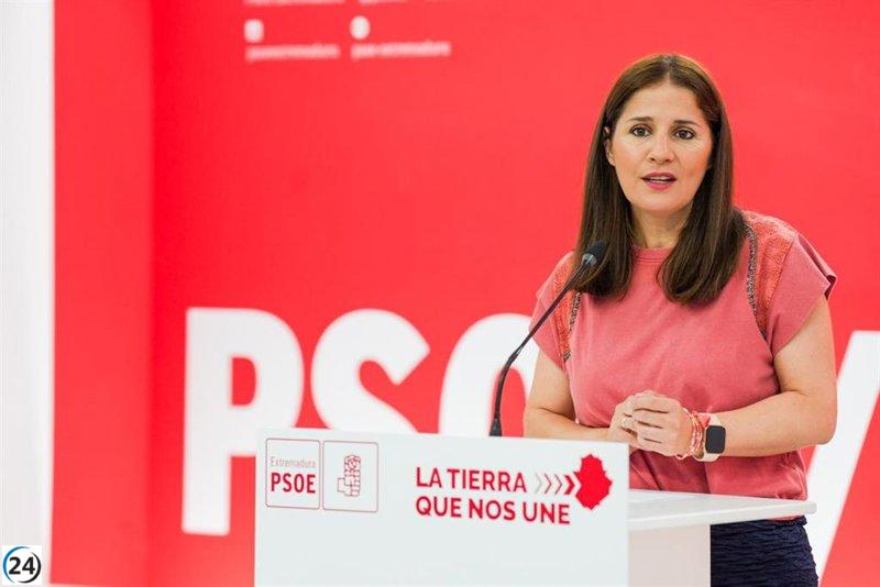 PSOE anima al PP a celebrar el lanzamiento del nuevo Alvia Madrid-Extremadura.