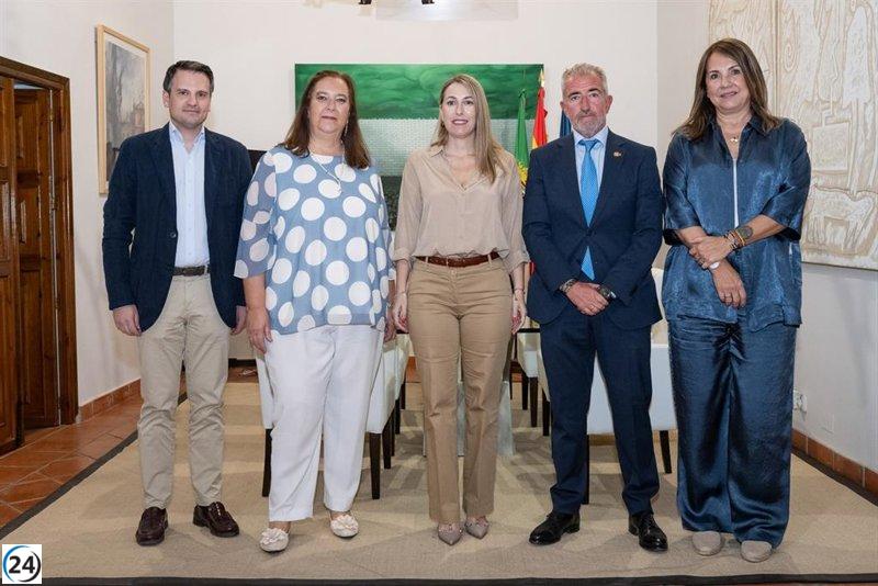 La AVT destaca ante Guardiola la necesidad de educar a los jóvenes sobre la auténtica historia del terrorismo.