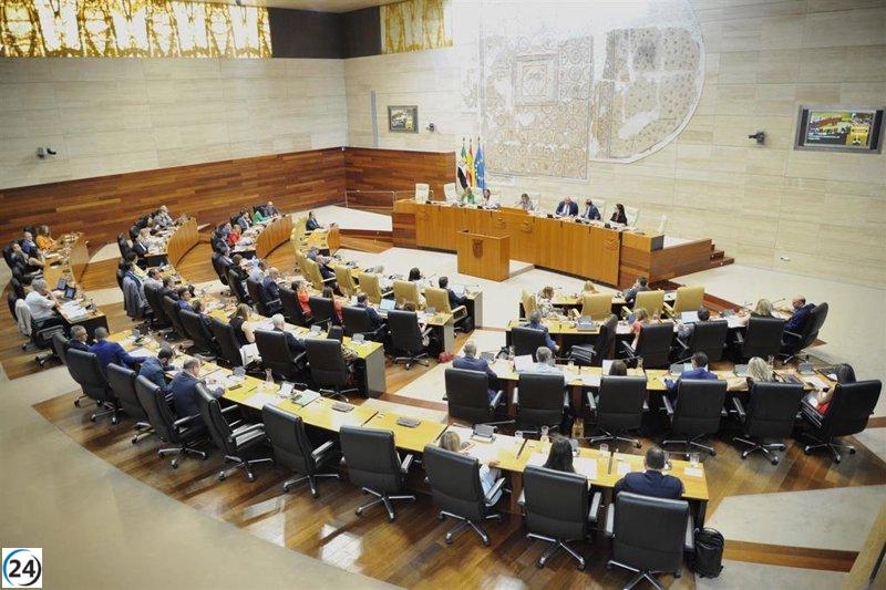 El gobierno extremeño convertirá en ley el decreto de 28 millones para la lengua azul y la lluvia en la cereza.
