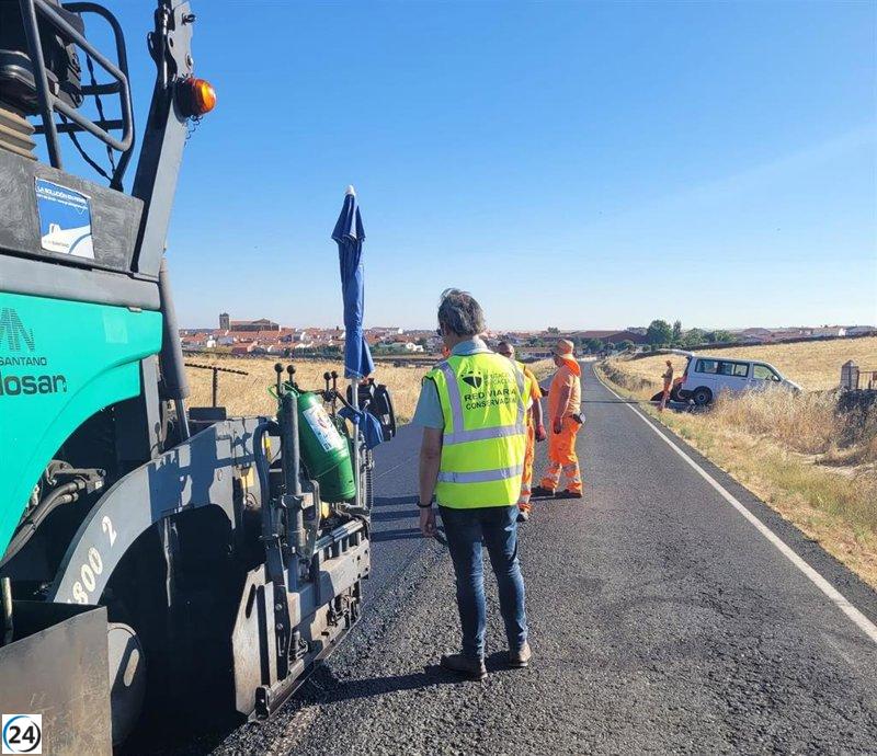 Inician trabajos de mejora en la CC 313 de Salorino y la CC 410 en Toledo.
