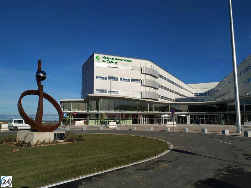 Mujer de 74 años sufre lesión craneal al ser atropellada en Cáceres.