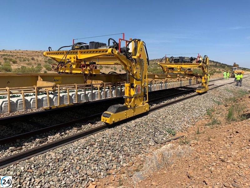 Adif destina 12,3 millones para modernizar un tramo de la línea Mérida-Los Rosales.