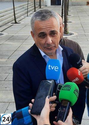 Ángel Pelayo Gordillo afirma que cualquier integrante de Vox podría ser el candidato en Extremadura.