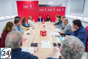 Gallardo promete igualar sueldos docentes en 2026 si llega a la gobernación.