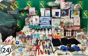 La Guardia Civil arresta al ladrón de una farmacia en El Batán y persigue a sus cómplices.