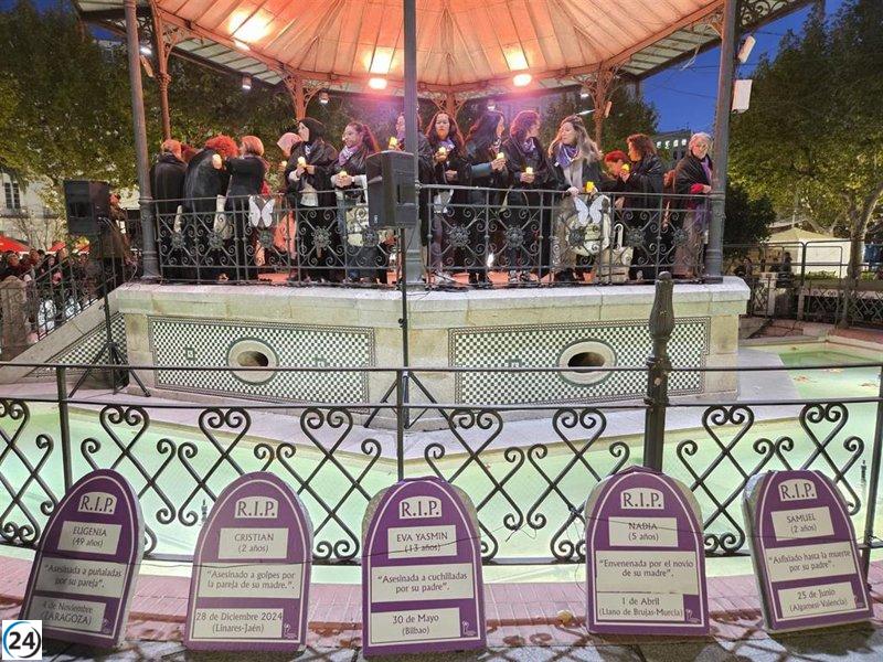 Masivas manifestaciones en ciudades de Extremadura en honor a las víctimas de violencia de género.