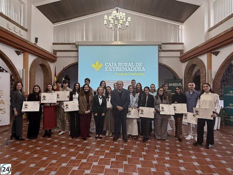 Premios Espiga de Educación: Reconocimiento a los 20 mejores expedientes de ESO y FP por Caja Rural de Extremadura.
