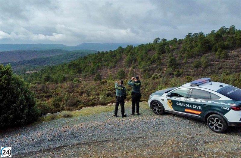 Detienen a dos por supuesta utilización de cohetes para mover fauna salvaje en Casas de Millán.