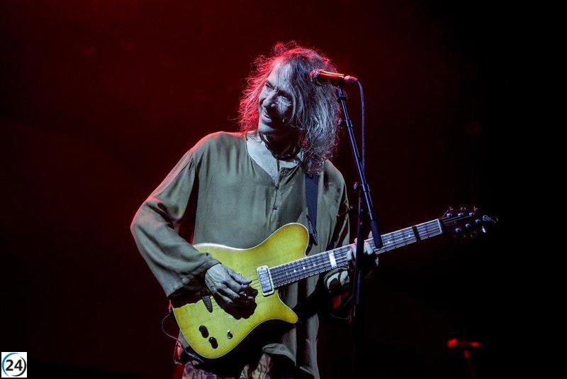 Plasencia entra en tres días de luto por el fallecimiento de Robe Iniesta.