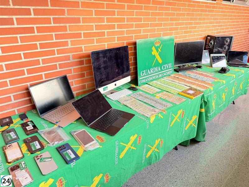 Desarticulan en Cáceres una banda que estafaba con falsas prácticas espirituales.