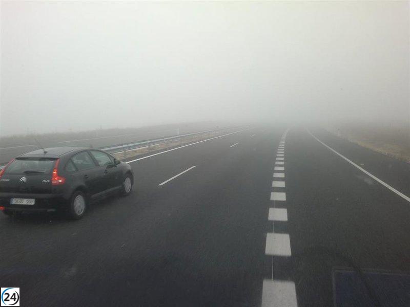 Niebla afecta el tráfico en rutas de Extremadura.
