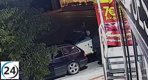 Desmantelan la caja fuerte del 'Camión de los Regalos' tras su robo.