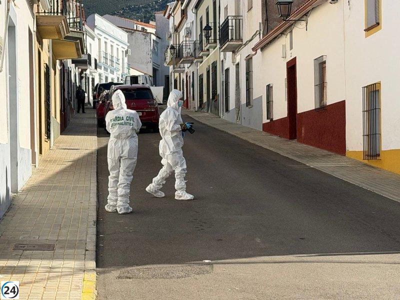 El esposo de Francisca Cadenas critica la falta de iluminación en la inspección de la Guardia Civil en casa de los arrestados.