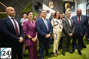 Inauguración del Salón del Vino y la Aceituna en Almendralejo con más de 60 participantes.