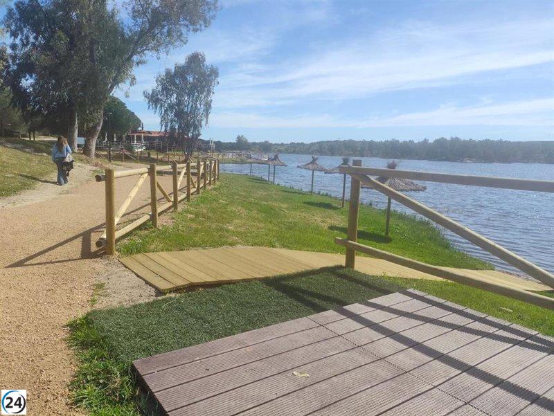 Proserpina de Mérida mejora su atractivo con nuevo parque infantil y renovadas áreas recreativas.