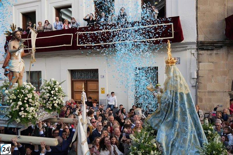 La carrera popular en la Plaza de España de Villanueva de la Serena (Badajoz) atrae a multitudes y genera emociones.