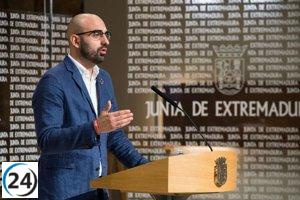 UGT Extremadura concede Insignia de Oro al trabajo a la Agencia Extremeña de Cooperación Internacional